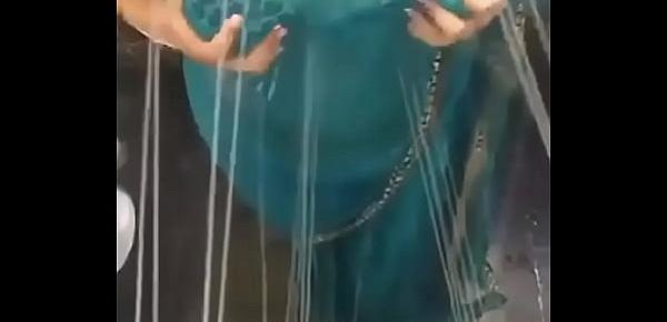  Priyanka bhabi in shower